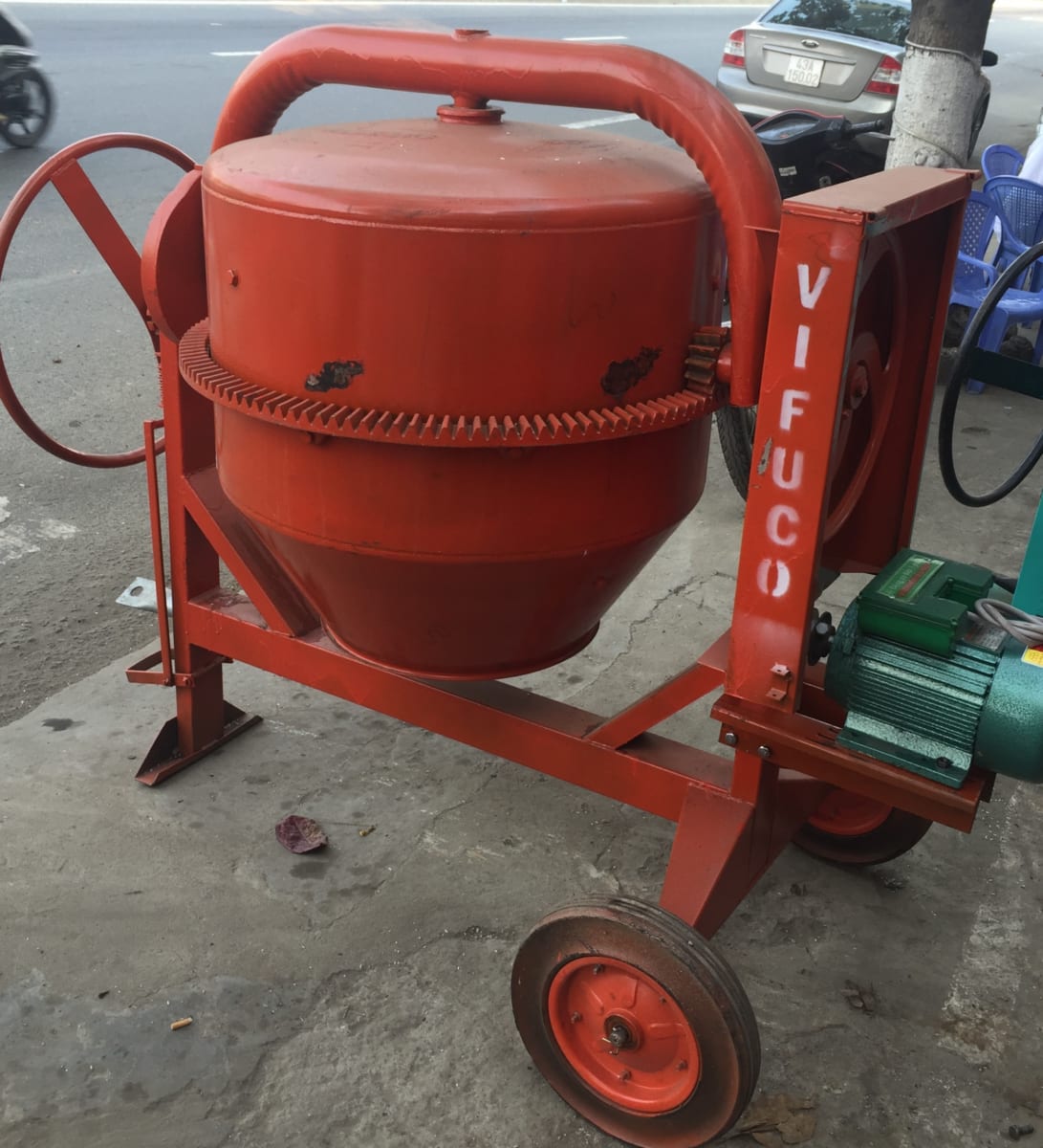 MÁY TRỘN BÊ TÔNG VIFUCO 350L + ĐỘNG CƠ ĐIỆN TS 4HP